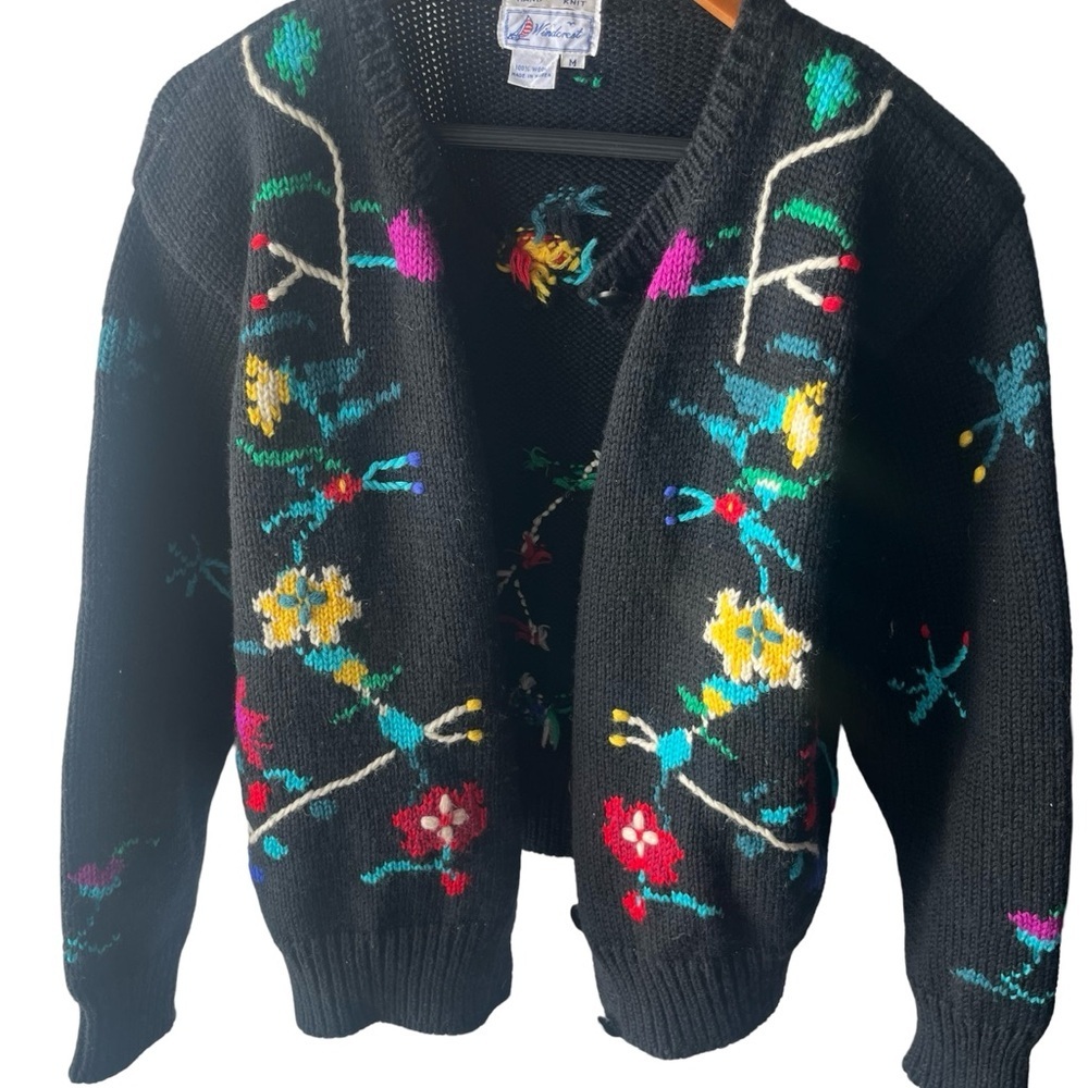 Vintage 100% Wool Black Floral Korean Hand Knit Sweater - Picture 2 of 4